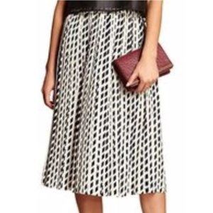 Banana Republic Factory Pleated Skirt Sz SM EUC